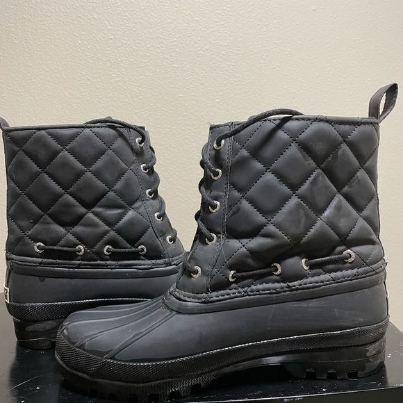 Sperry Duck Boots - Picture 2 of 5